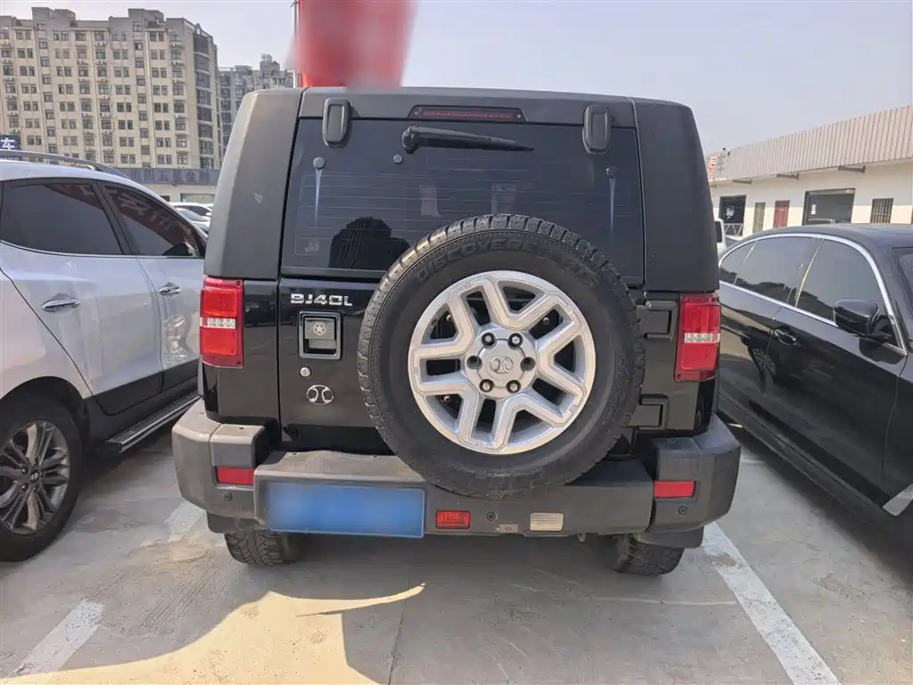 BAIC BJ40 40 L 2.0 T Manual 4 WD Distinguished