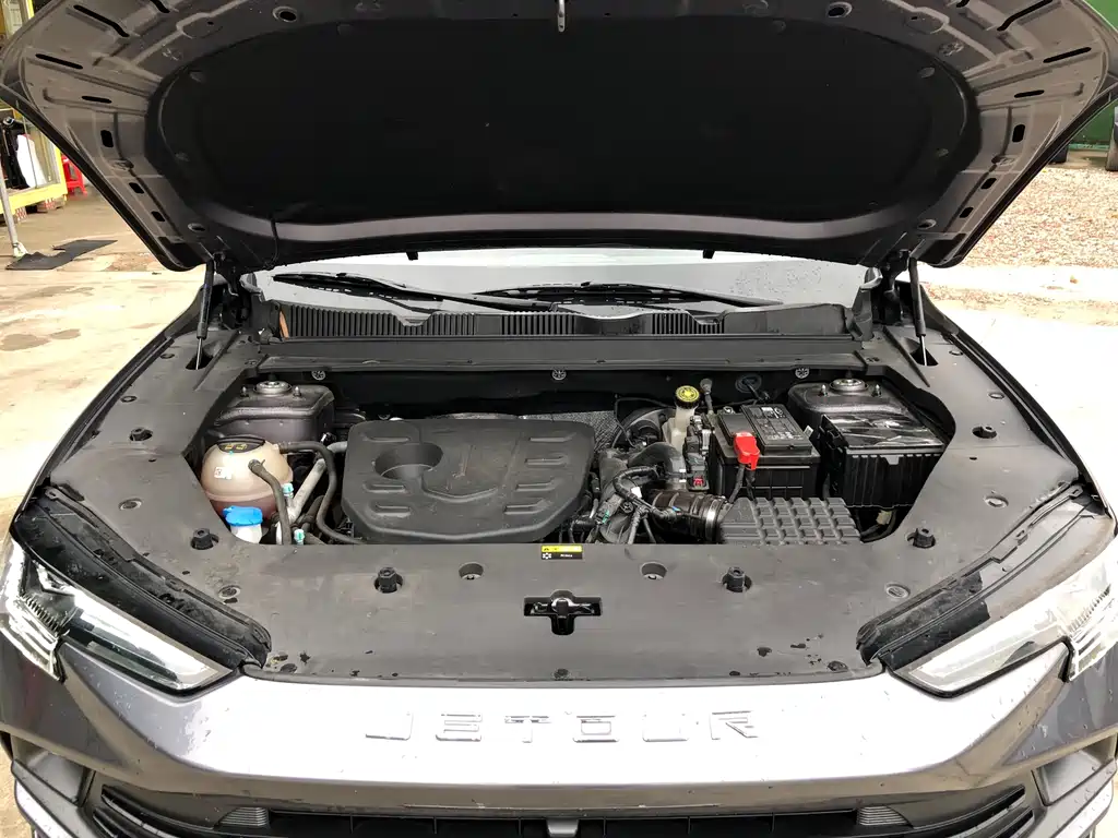 Jetour Dasheng 1.5 T DCT Luxury