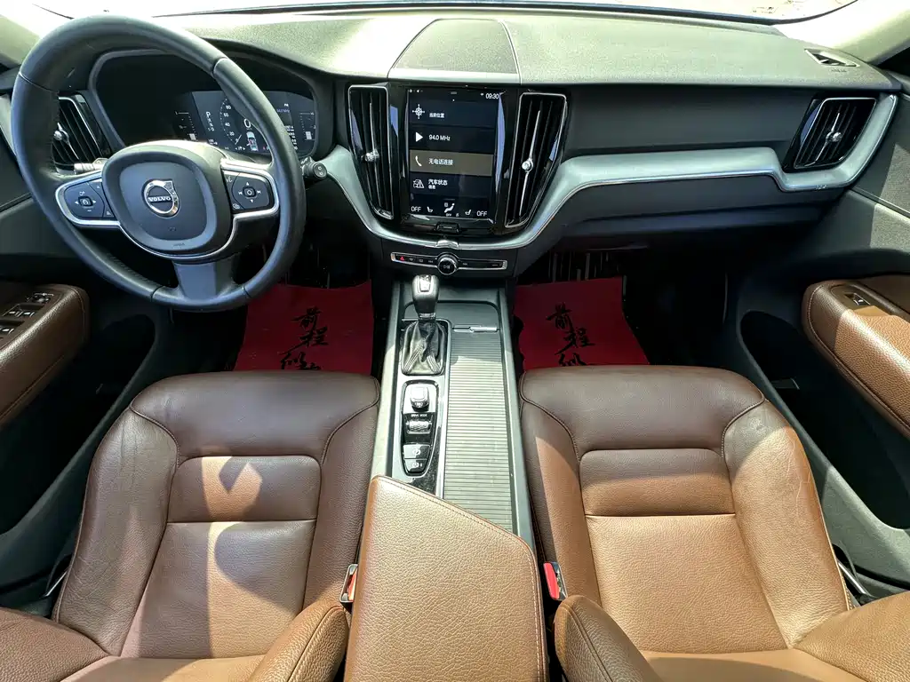 Volvo XC60 T5 4 WD Smart Vision