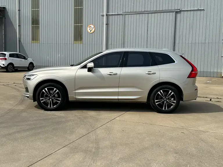 Volvo XC60 T5 4 WD Smart Vision