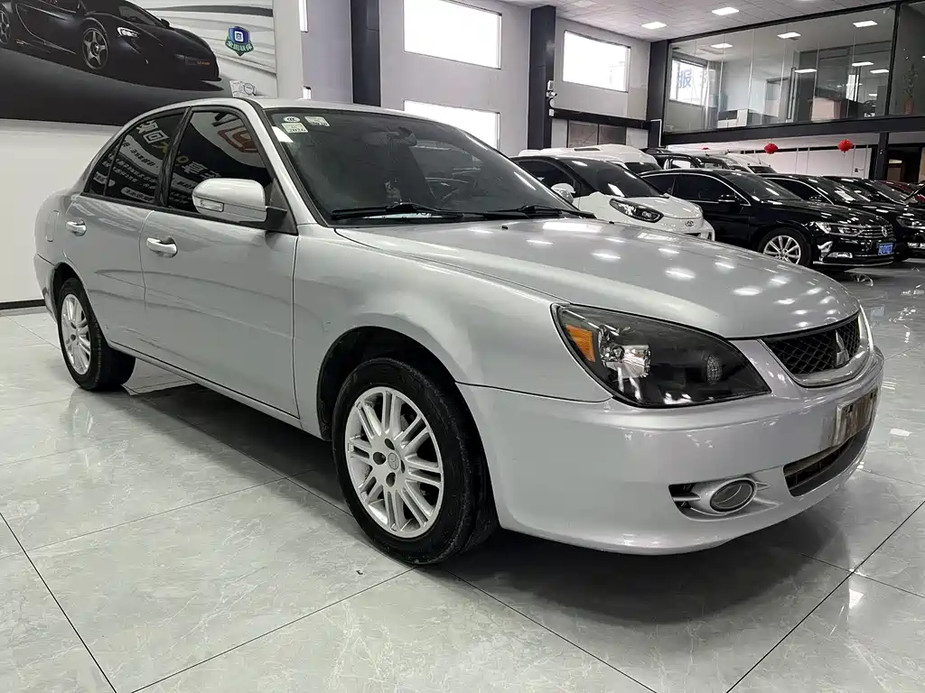 Lancer 蓝瑟 2012款 1.6 L 手动舒适版SEi