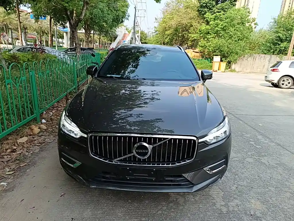 Volvo XC60 T5 4 WD Smart Vision Luxury