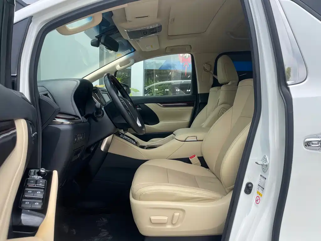 Alphard 3.5 L Luxury