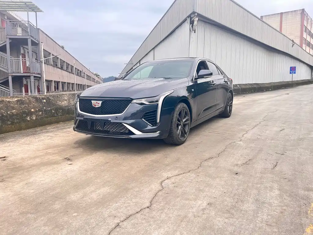 Cadillac CT4 28 T Luxury