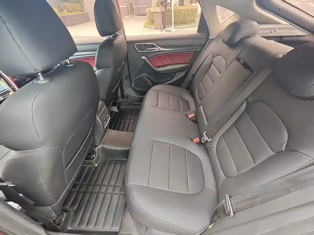 MG6 20 T Auto Trophy Premium Internet CN-VI