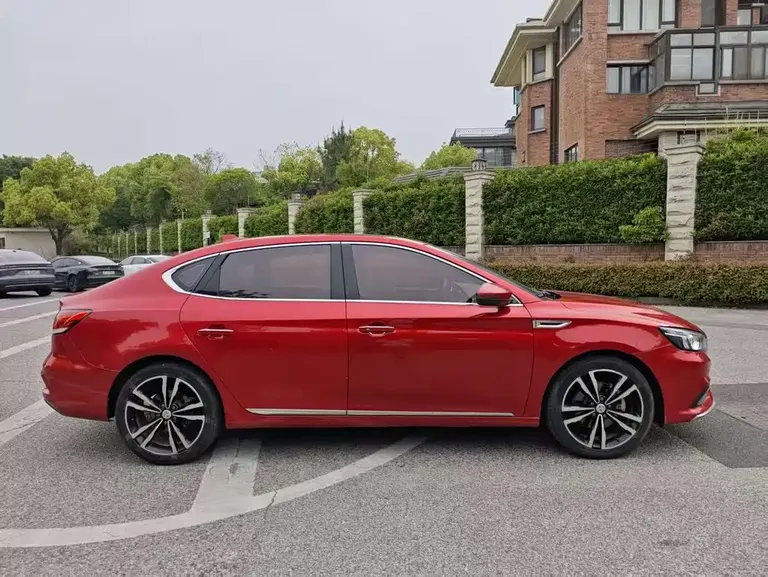 MG6 20 T Auto Trophy Premium Internet CN-VI