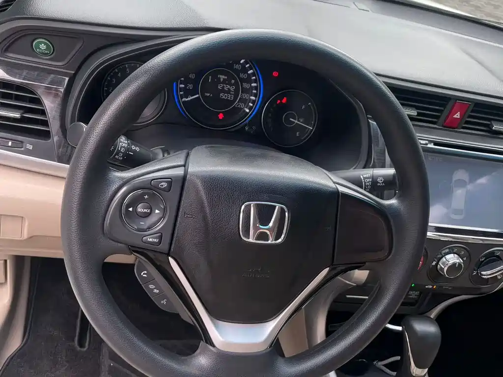 Crider 1.8 L Auto Luxury