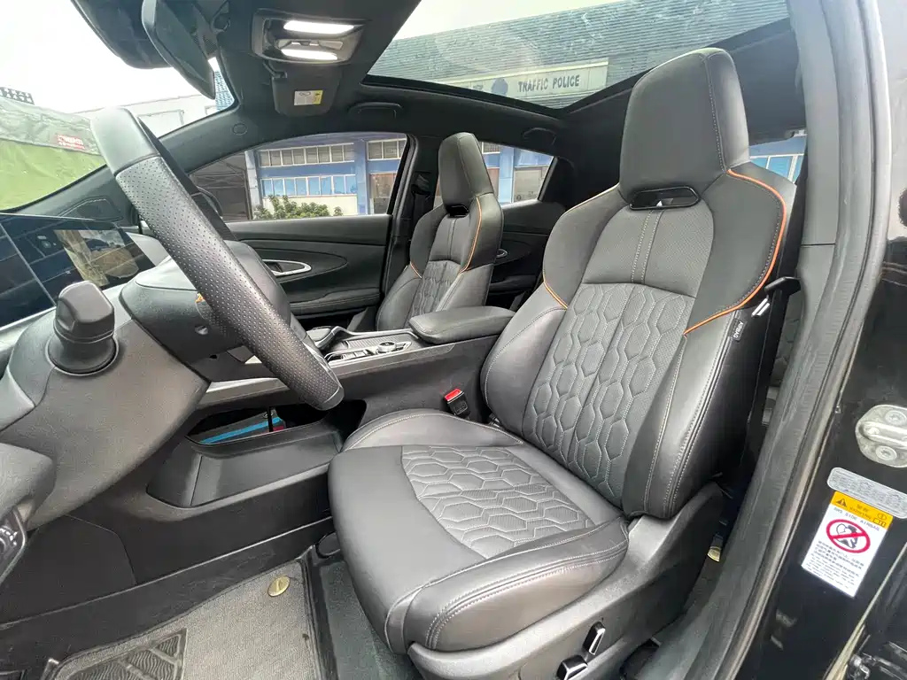 Changan UNI-T 1.5 T Sport Distinguished