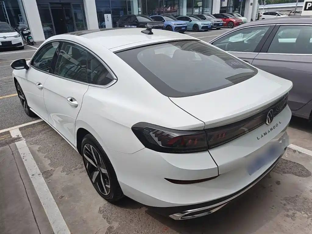 Lamando Lamando L 280 TSI DSG Spicy Cool