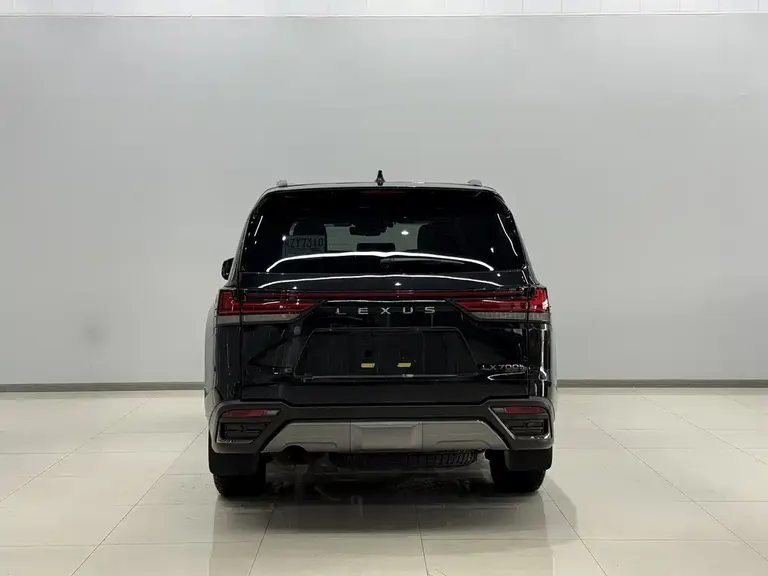 Lexus LX 700 h OVERTRAIL