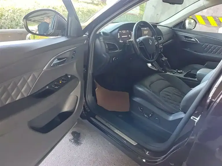 Borgward BX7 宝沃BX7 2018款 28 T 两驱豪华型 5座 国VI