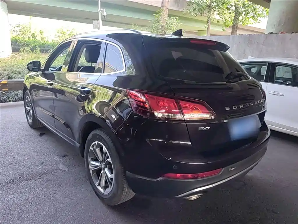 Borgward BX7 宝沃BX7 2018款 28 T 两驱豪华型 5座 国VI