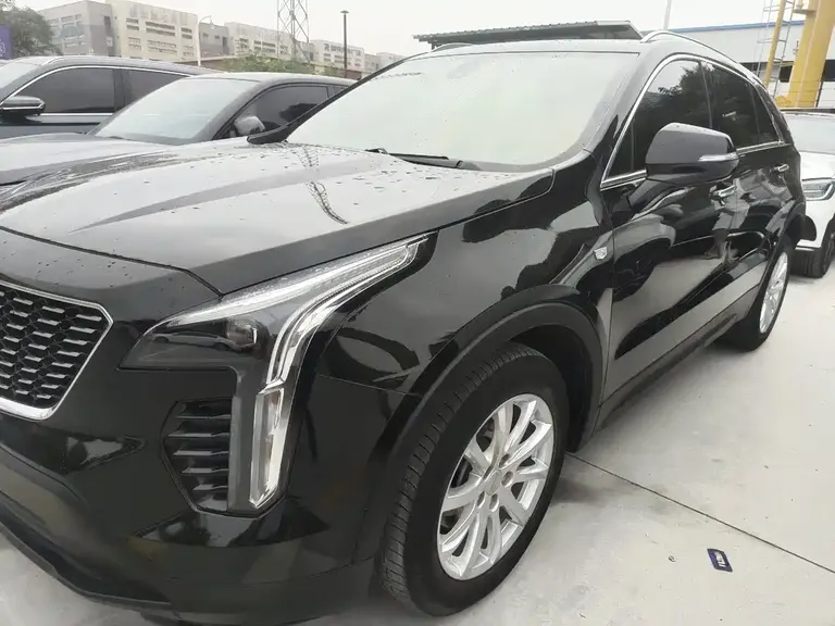 Cadillac XT4 28 T 2 WD Tech