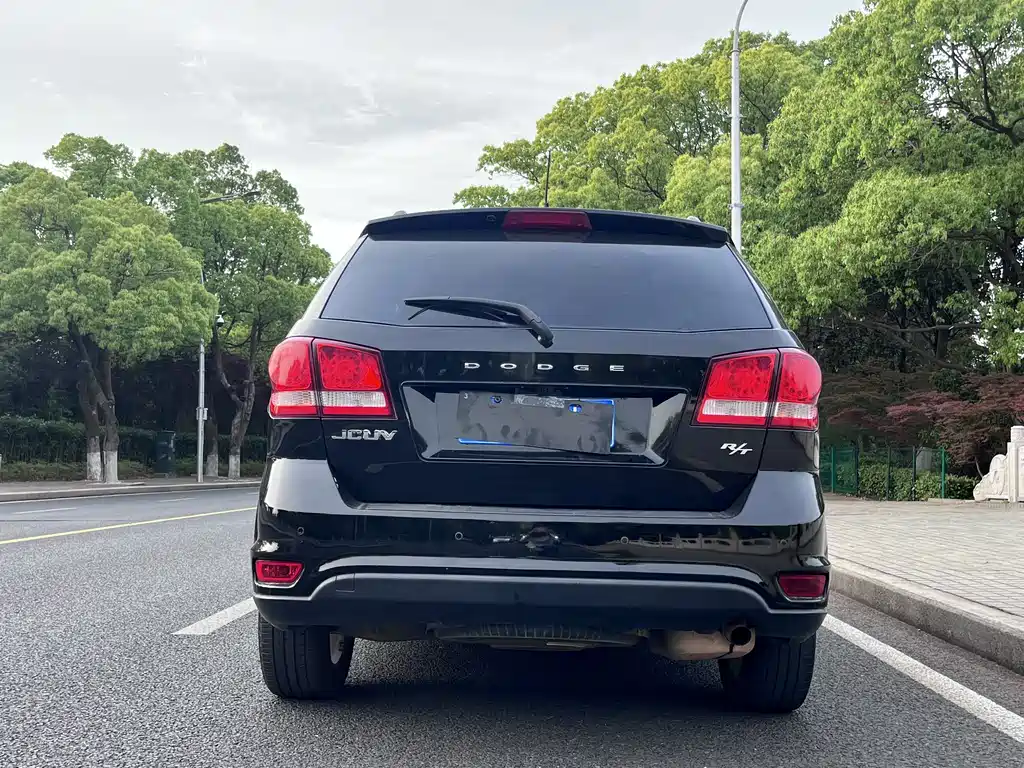 Journey 2.4 L 2 WD Premium Style