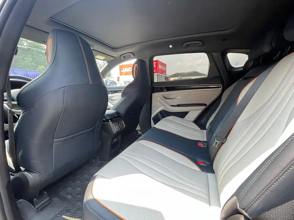 Song PLUS NEV DM-i 110 KM Flagship PLUS