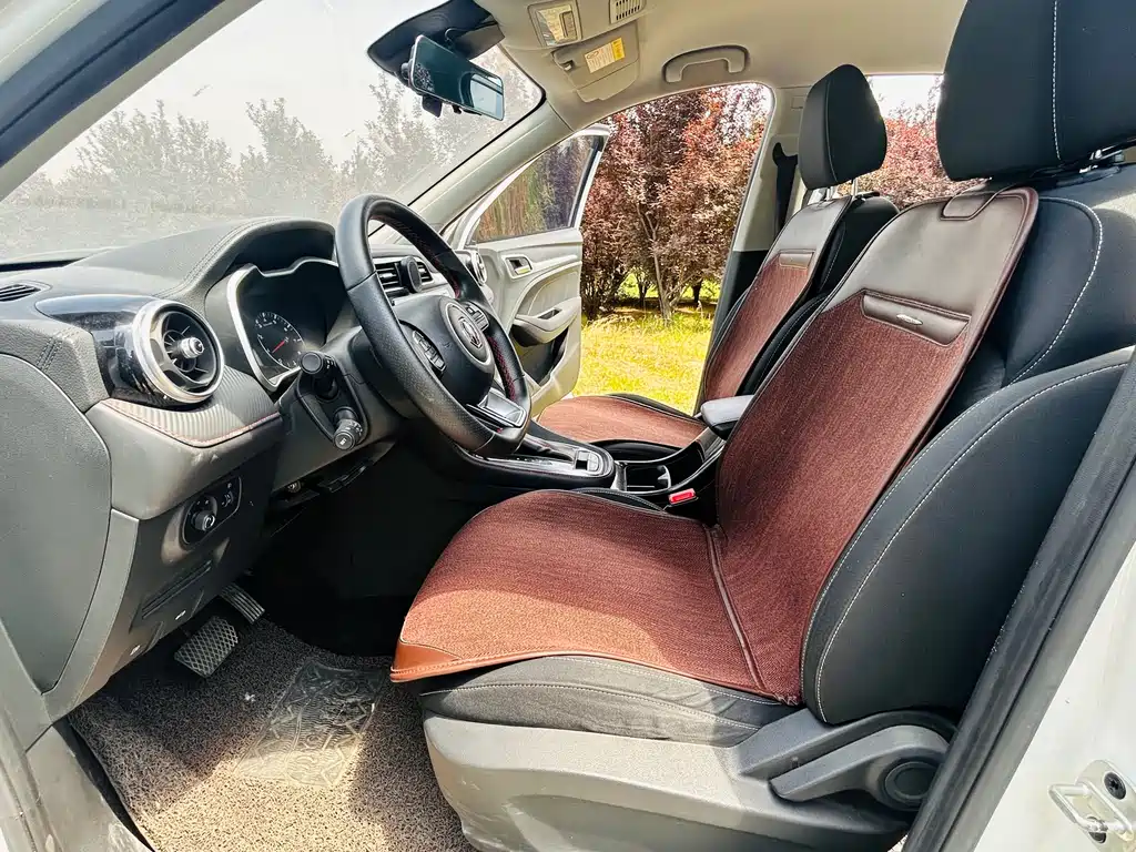 MG ZS 180 DVVT Auto Base