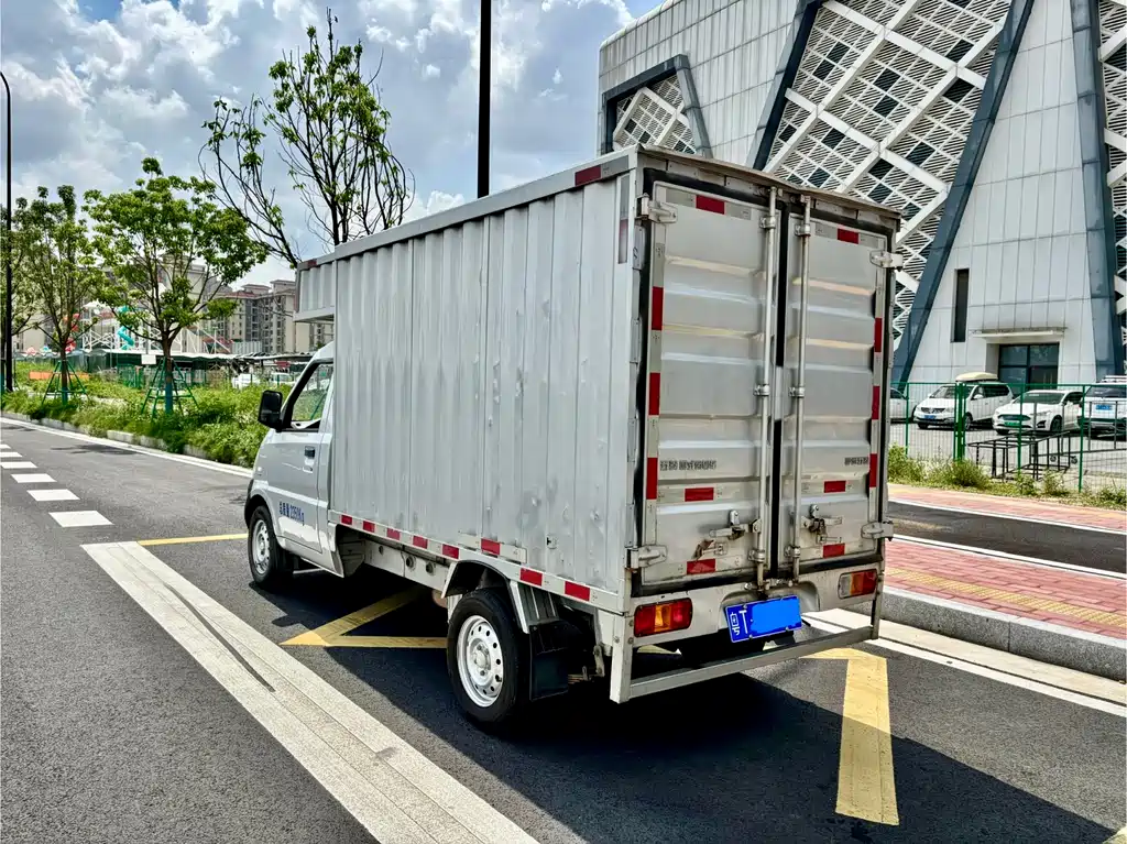 Wuling Rongguang Mini Truck 五菱荣光小卡 2021款 1.5 L标准型空调版单排L3 C