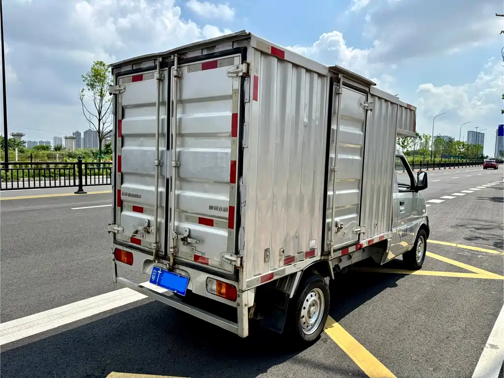 Wuling Rongguang Mini Truck 五菱荣光小卡 2021款 1.5 L标准型空调版单排L3 C