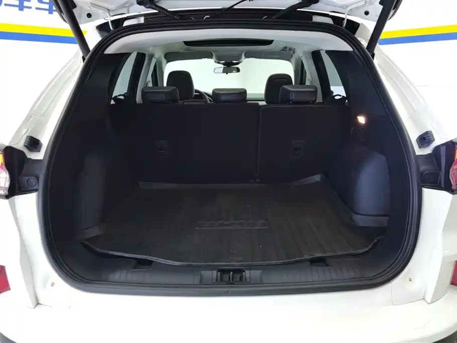 Escape EcoBoost 245 2 WD Shine Enjoyment