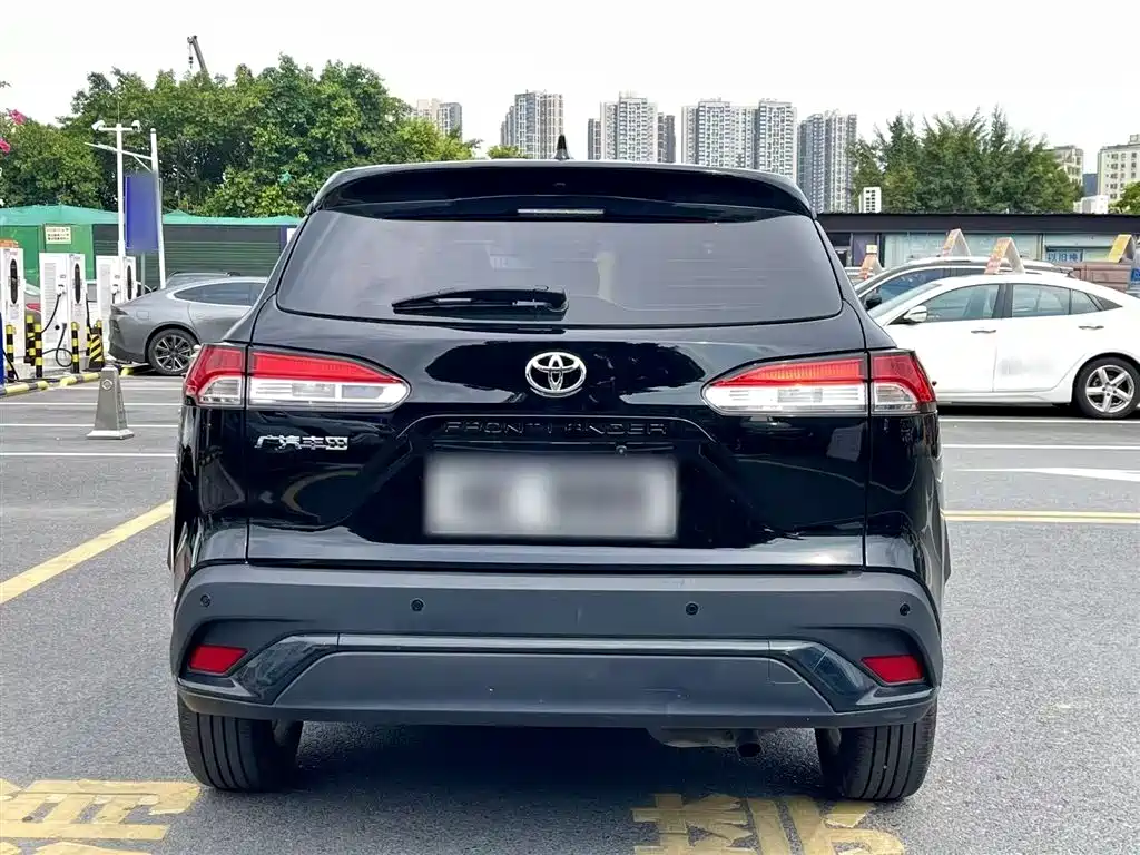 Frontlander 2.0 L CVT Leading