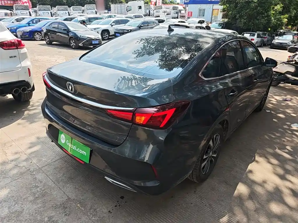 Eado PLUS Blue Whale NE 1.4 T GDI DCT Distinguished