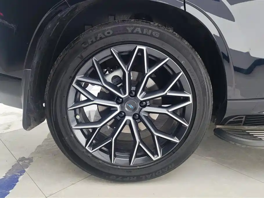 Changan Oshan Z6 Blue Whale 1.5 T DCT Smart Cool