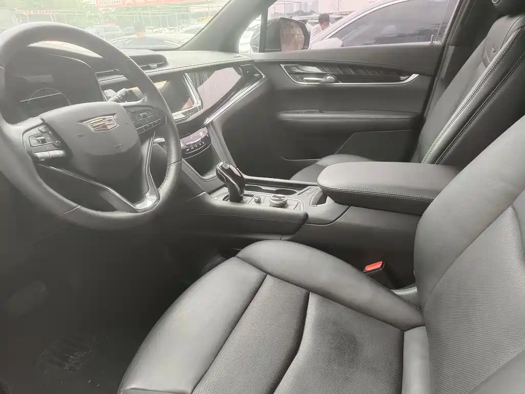 Cadillac XT6 2.0 T 6-seat 4 WD Luxury