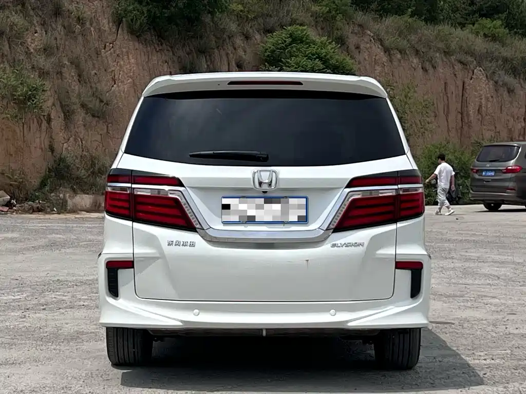 Elysion 2.4 L Supreme