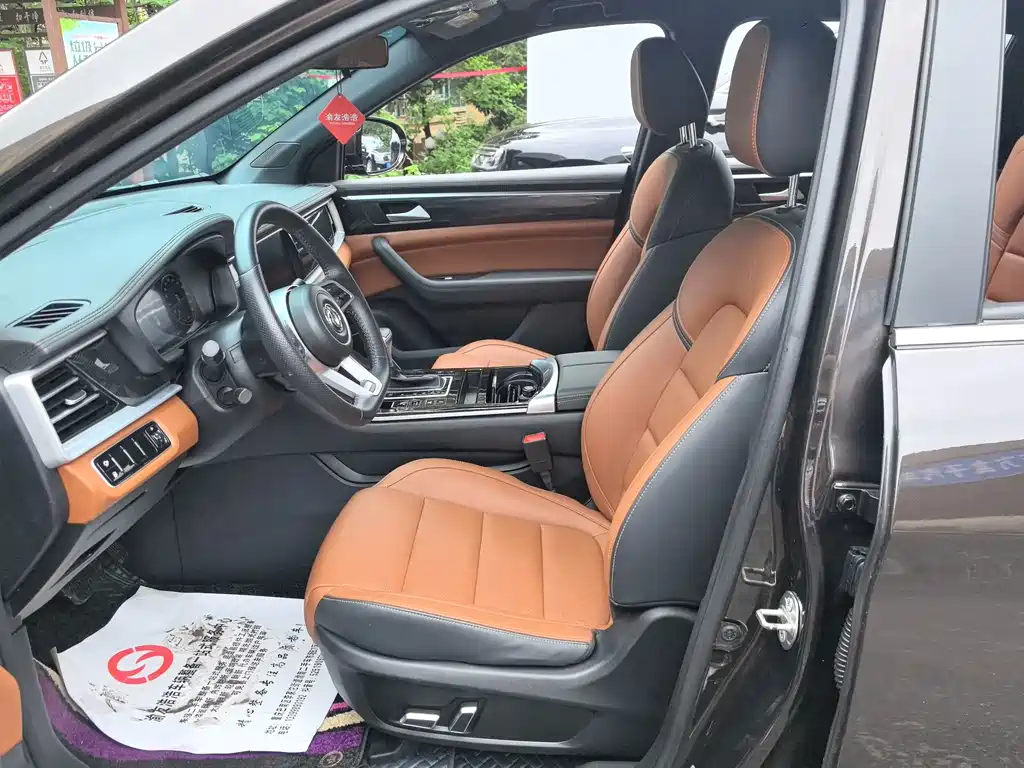 Fengguang ix7 2.0 TGDI Auto 2 WD Urban Distinguished