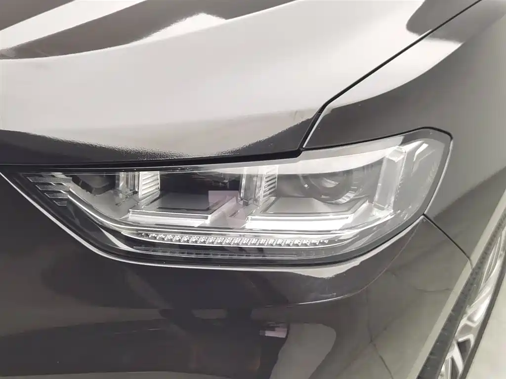 WEY VV5 2.0 T Super Luxury