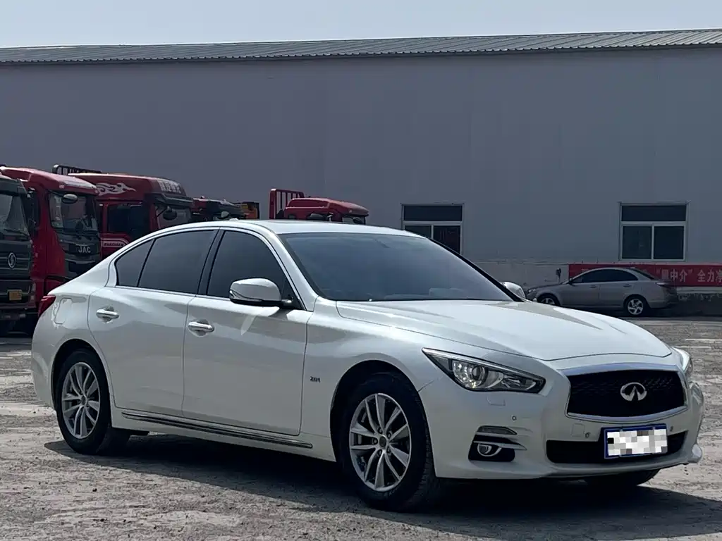 Infiniti Q50 L 2.0 T Joy