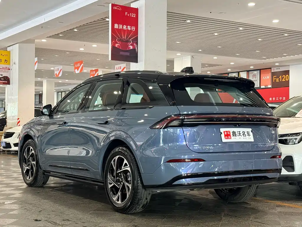Nautilus 2.0 T 4 WD Comfort Supreme Hybrid