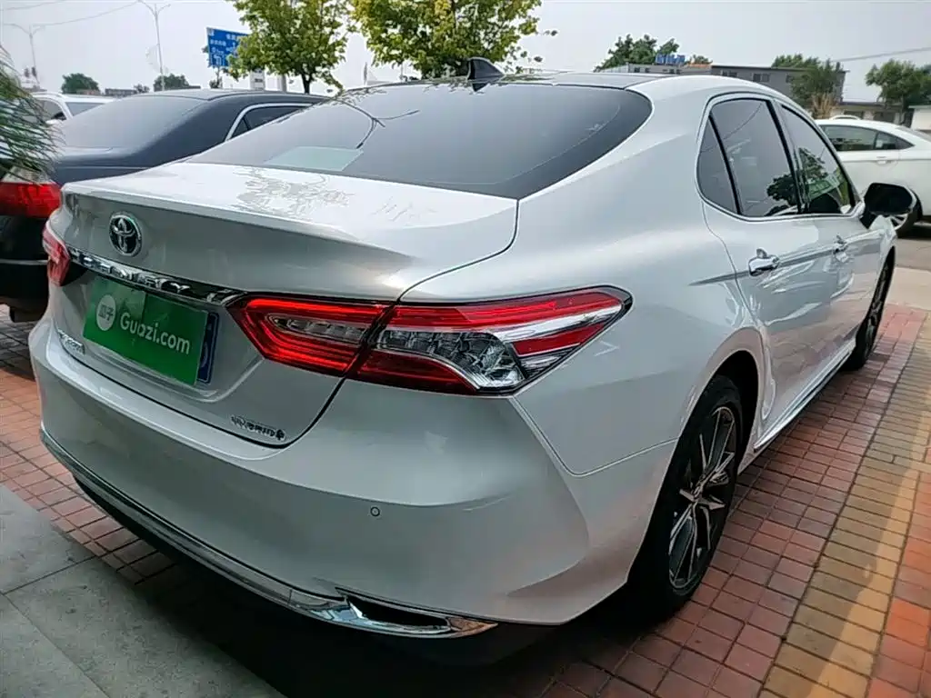 Camry Dual Engine 2.5 HG Luxury