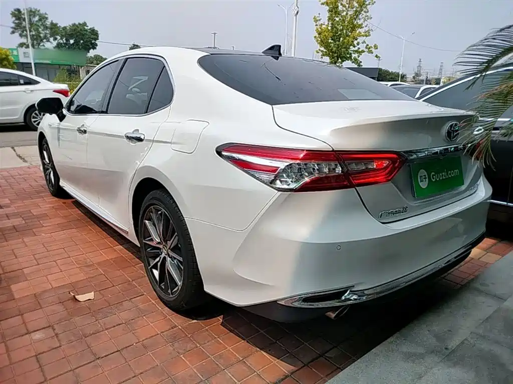 Camry Dual Engine 2.5 HG Luxury