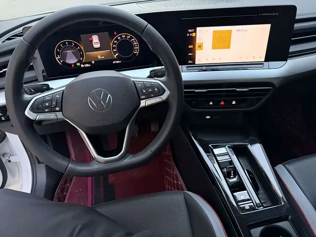 Lamando Lamando L 280 TSI DSG Dazzle Hot
