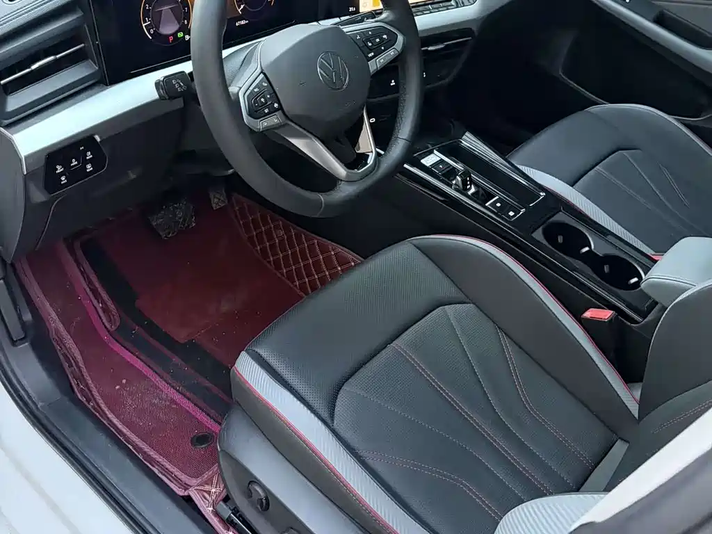 Lamando Lamando L 280 TSI DSG Dazzle Hot