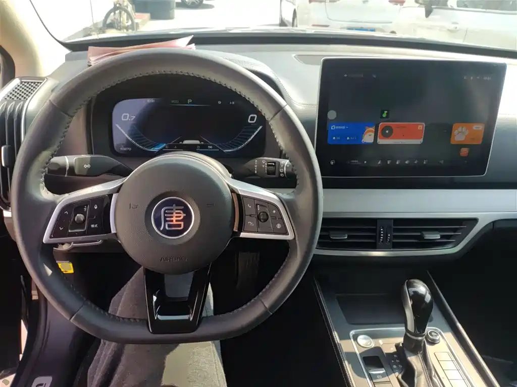 Tang 2.0 T Auto Connected Honored 7-seat CN-VI