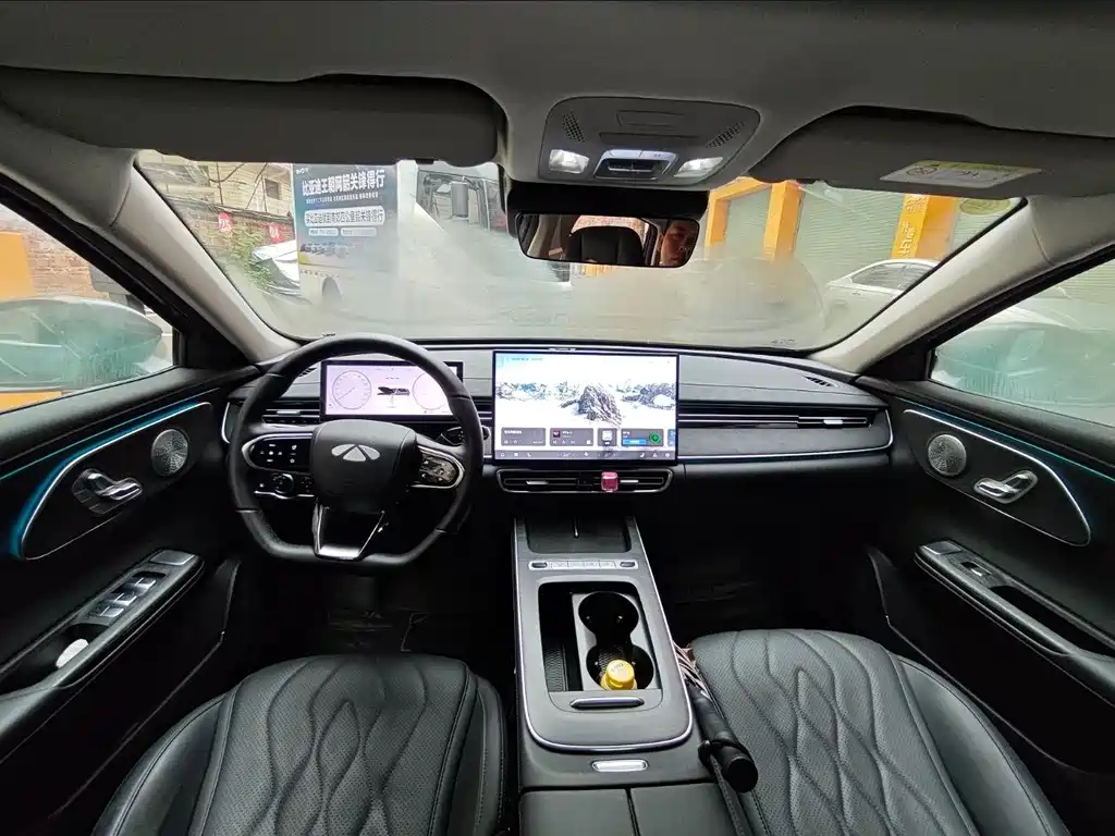 Fengyun A8 L 风云A8 L 2025款 1.5 TGDI 145 km 标准型