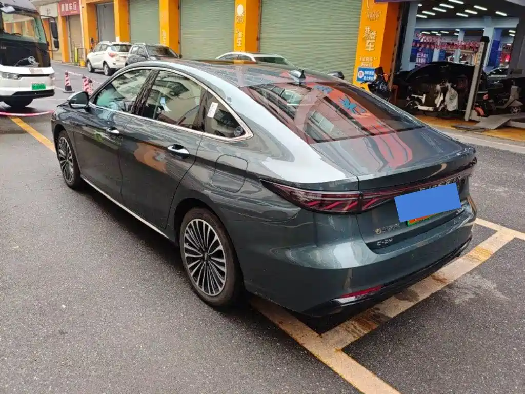 Fengyun A8 L 风云A8 L 2025款 1.5 TGDI 145 km 标准型