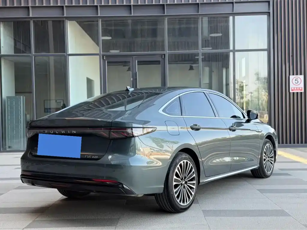Fengyun A8 L 风云A8 L 2025款 1.5 TGDI 145 km 标准型