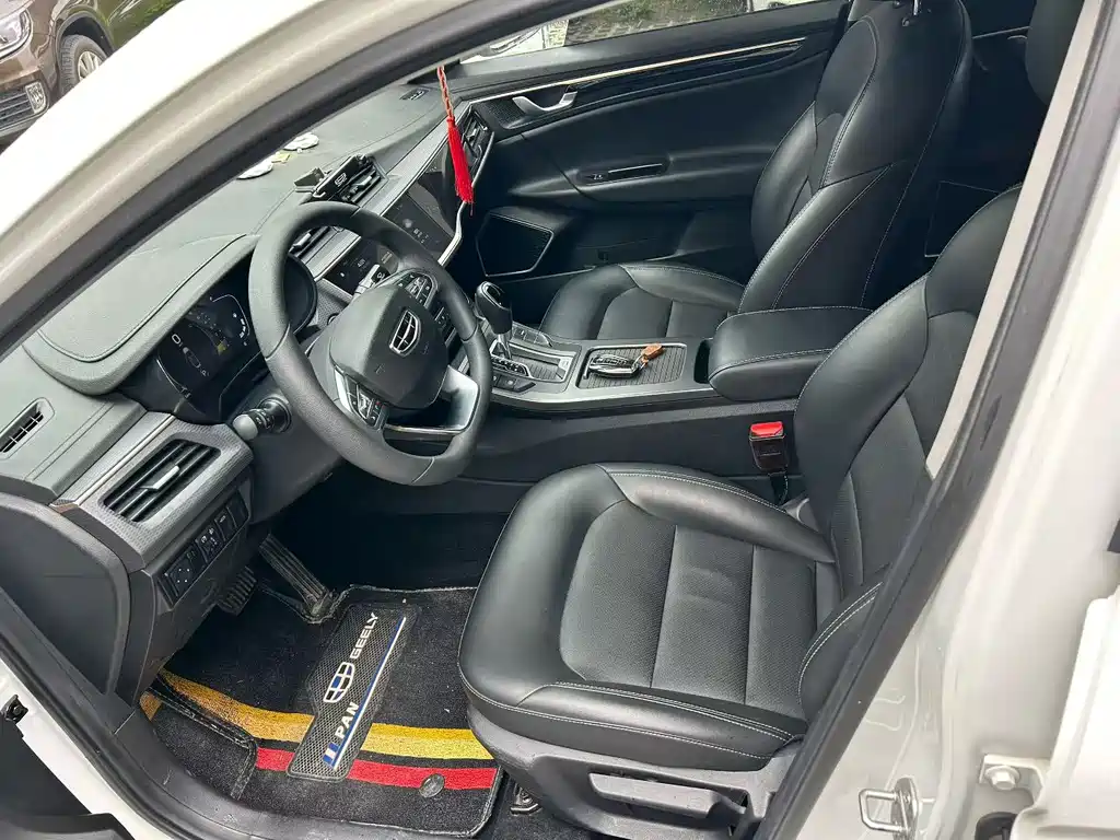 Emgrand GL 1.4 T CVT Luxury