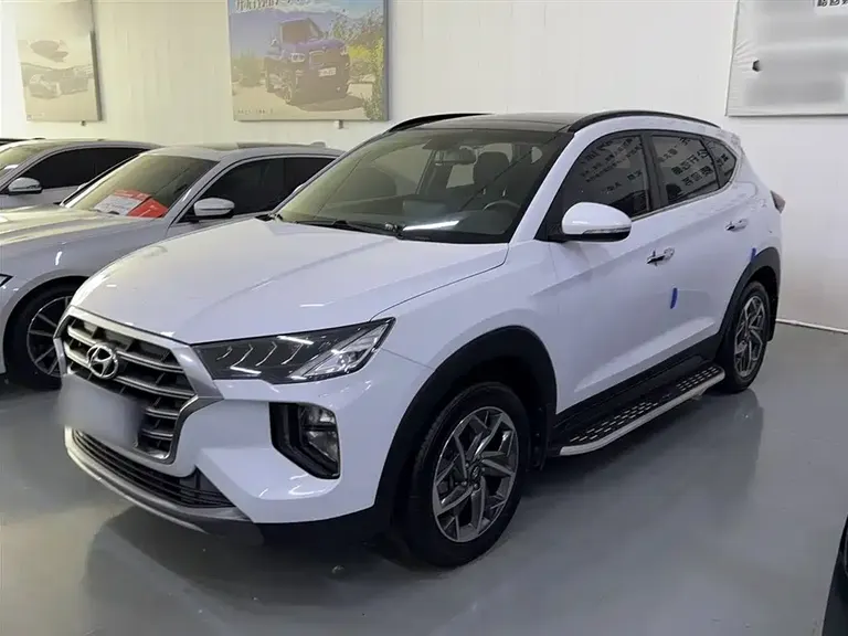Hyundai Tucson 280 TGDi DCT 2 WD Fashion CN-VI