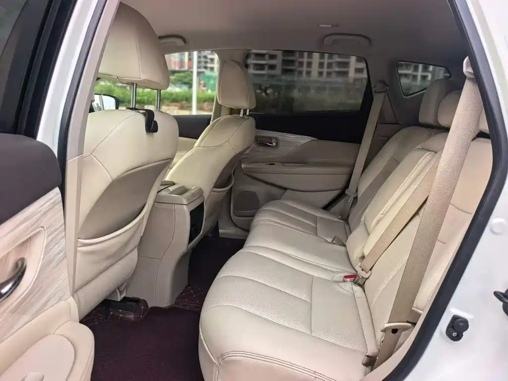 Murano 2.5 L XE 2 WD Elite CN-VI