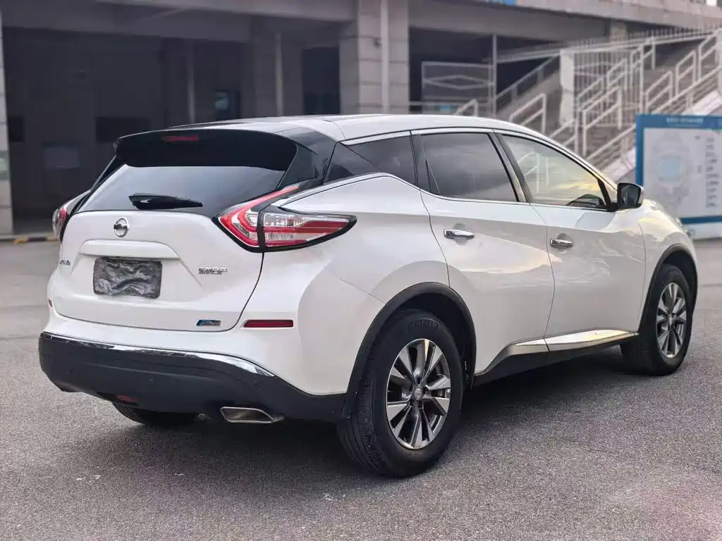 Murano 2.5 L XE 2 WD Elite CN-VI