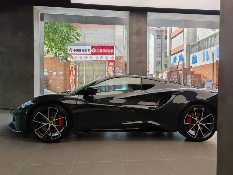 Lotus EMIRA 2.0 T DCT First Edition