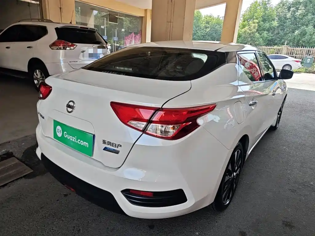 Lannia 1.6 L CVT Connected Smart Cool CN-VI