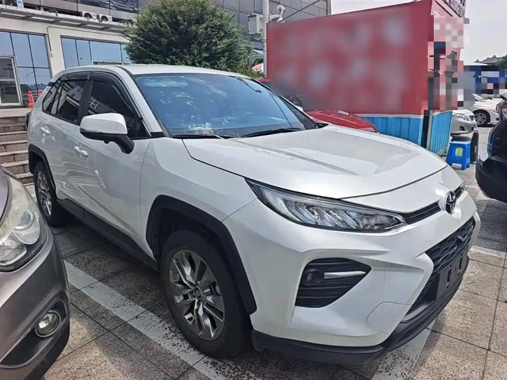 Wildlander 2.0 L CVT 2 WD Leading