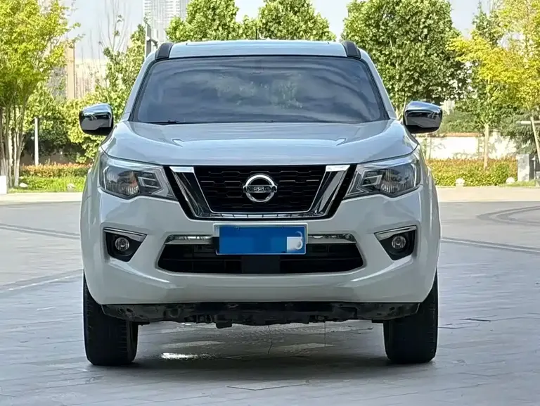 Nissan Terra 2.5 L XL Upper Auto 2 WD Luxury