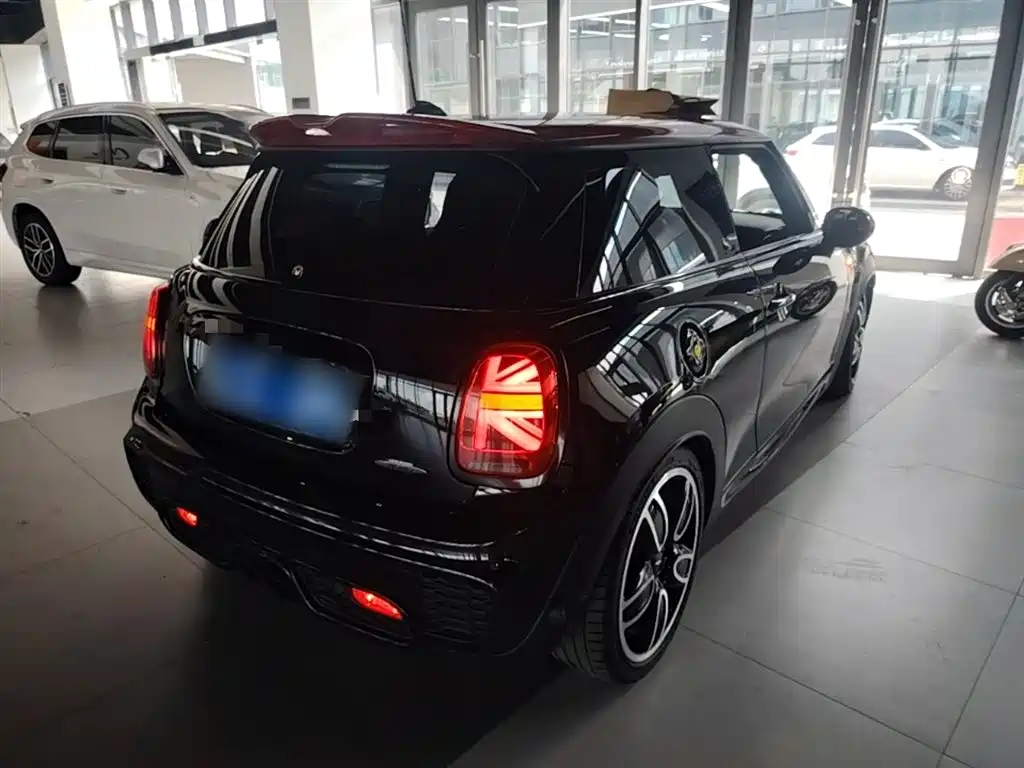 MINI JCW 2.0 T JOHN COOPER WORKS