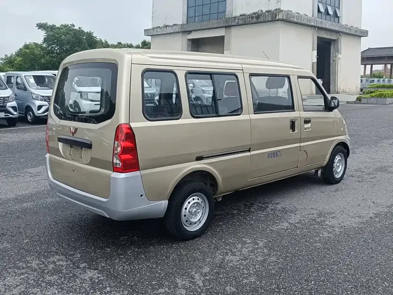Wuling Rongguang 1.5 L Extended Basic